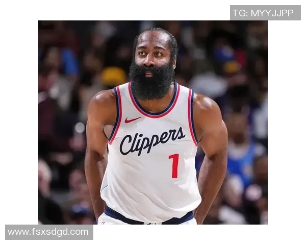 快船失误惹怒哈登大胡子高炮台表现令人失望 快船失误惹怒哈登大胡子高炮台表现令人失望